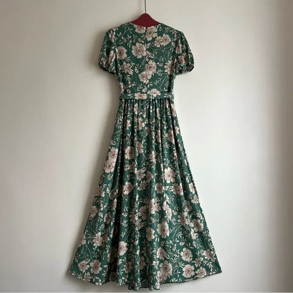 Gal Meets Glam Shannon Dress in Jade / Ivory - Picture 13 of 16